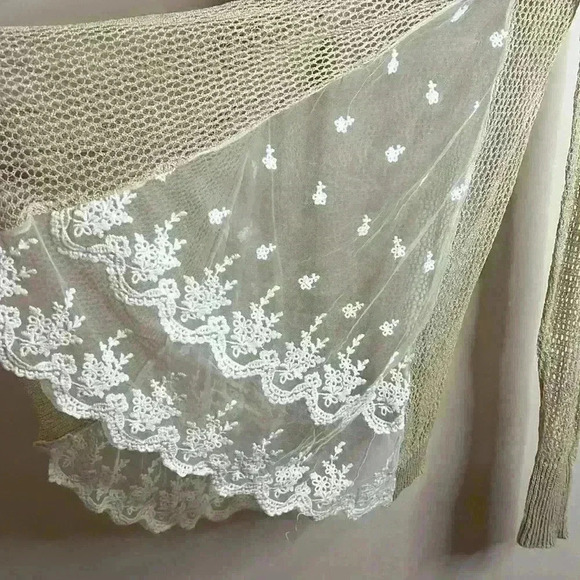 Umgee Longline Knit and Lace Cardigan - Picture 2 of 6